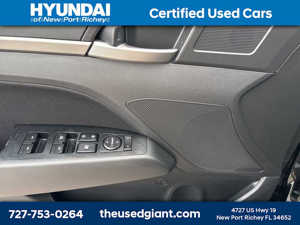 Thumbnail: 2018 Hyundai Elantra - 9