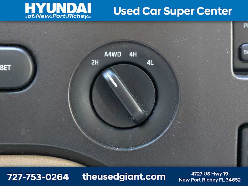 Thumbnail: 2005 Ford Expedition - 31