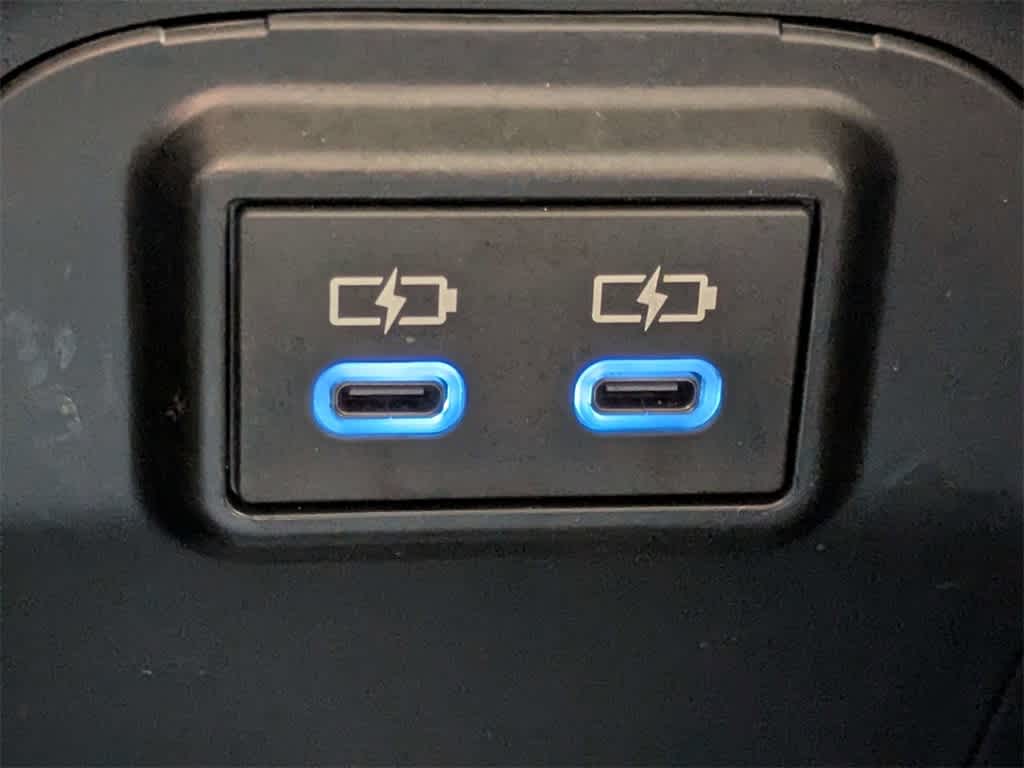 Thumbnail: 2022 Toyota RAV4 - 33