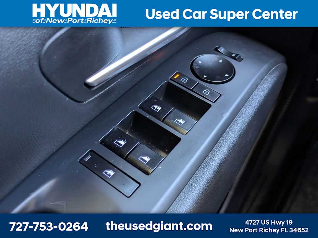 Thumbnail: 2025 Hyundai Tucson - 32