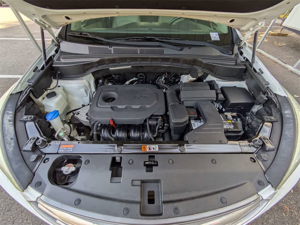 Thumbnail: 2017 Hyundai Santa Fe - 15