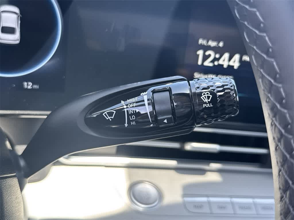 Thumbnail: 2025 Hyundai Elantra - 25