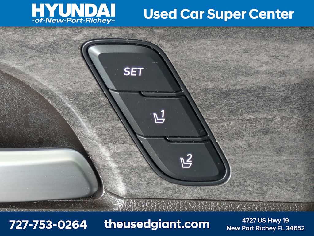 Thumbnail: 2020 Hyundai Santa Fe - 25