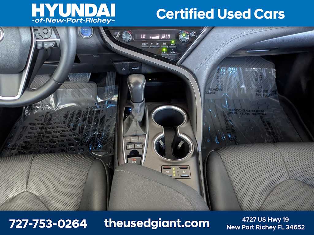 Thumbnail: 2022 Toyota Camry - 20