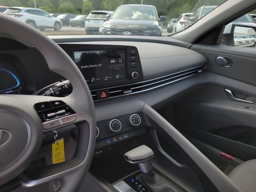 Thumbnail: 2026 Hyundai Elantra - 31