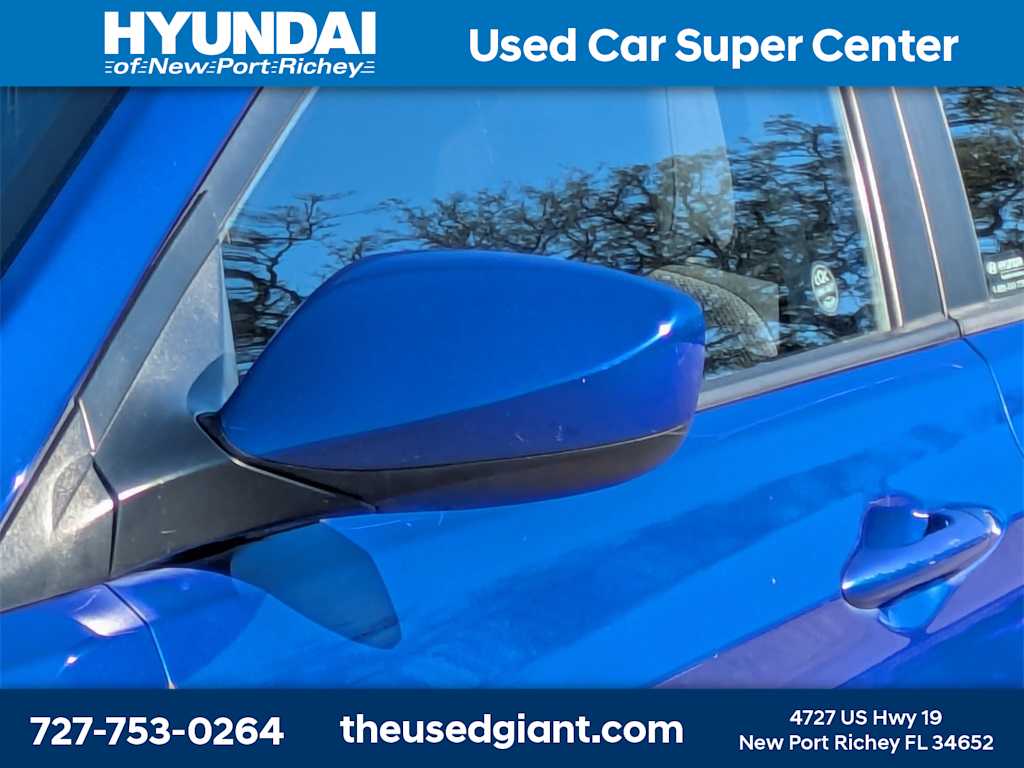 Thumbnail: 2013 Hyundai Accent - 11