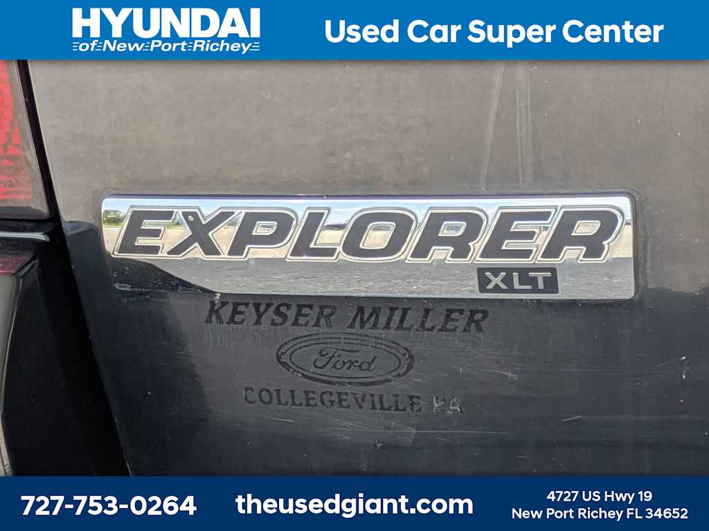 Thumbnail: 2010 Ford Explorer - 13