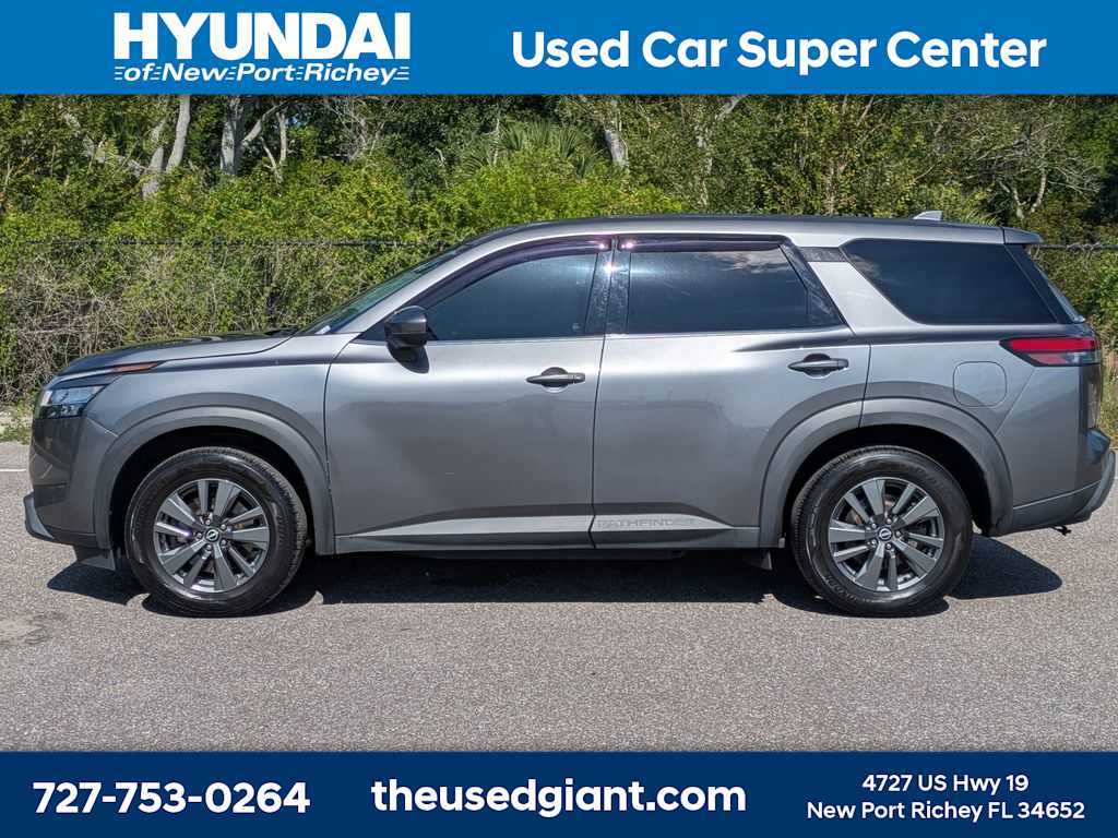 Thumbnail: 2022 Nissan Pathfinder - 2