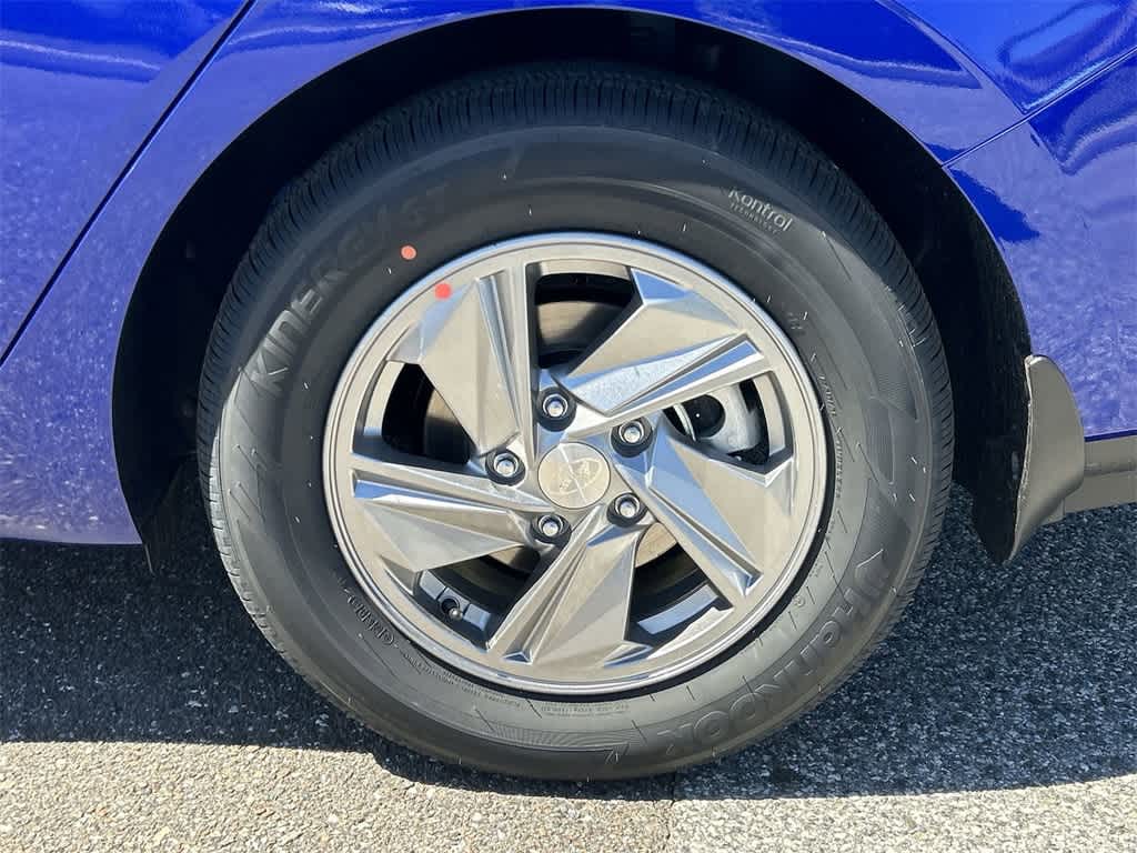 Thumbnail: 2025 Hyundai Elantra - 12