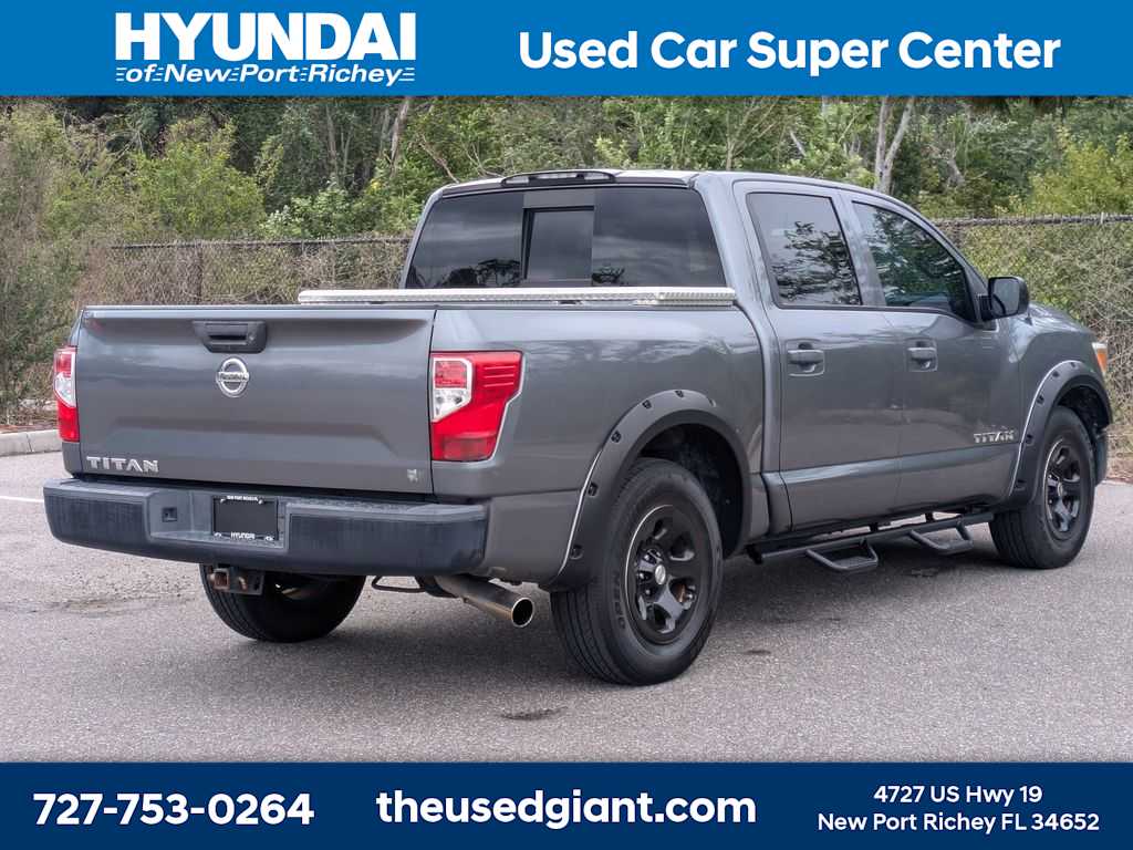 Thumbnail: 2018 Nissan Titan - 5