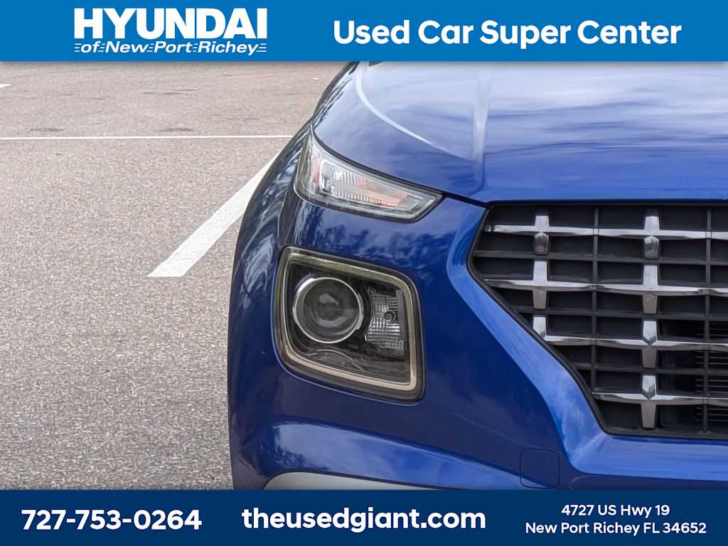 Thumbnail: 2023 Hyundai Venue - 9