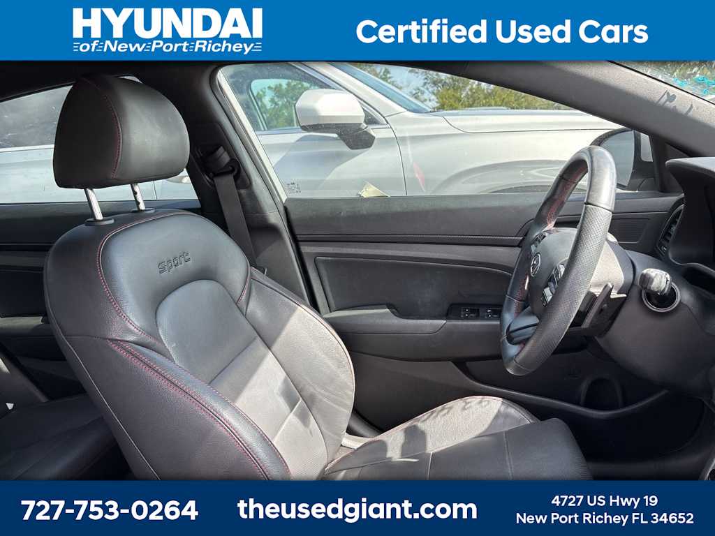 Thumbnail: 2018 Hyundai Elantra - 8