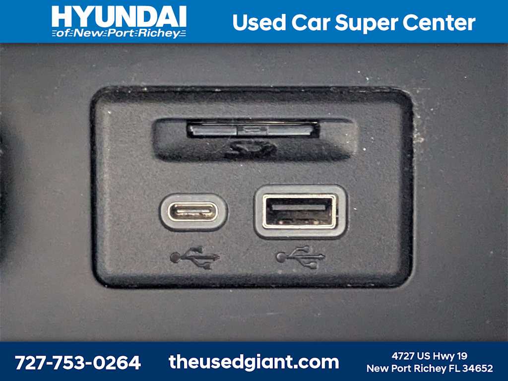 Thumbnail: 2022 GMC Acadia - 30