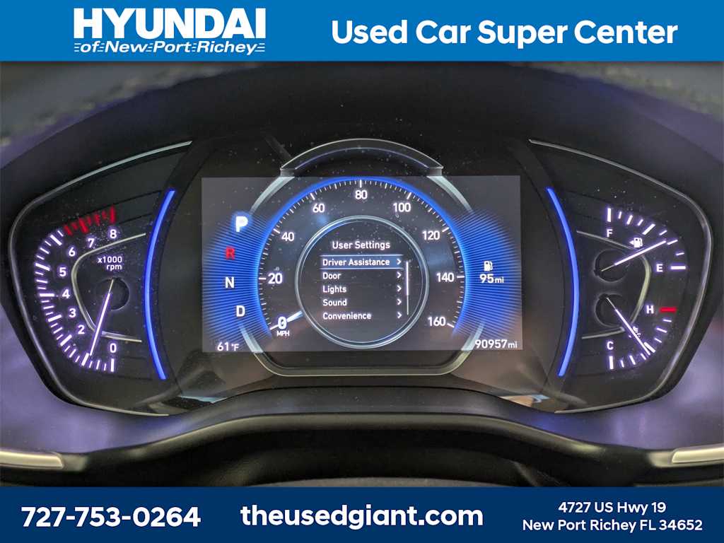 Thumbnail: 2020 Hyundai Santa Fe - 35