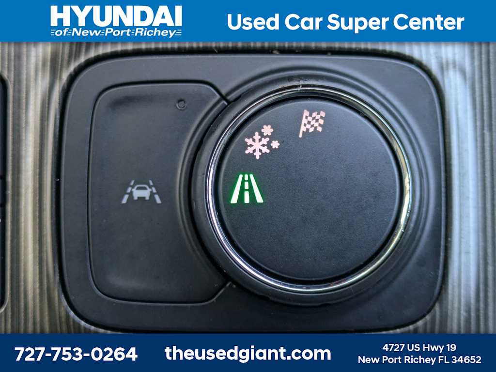 Thumbnail: 2022 GMC Acadia - 33