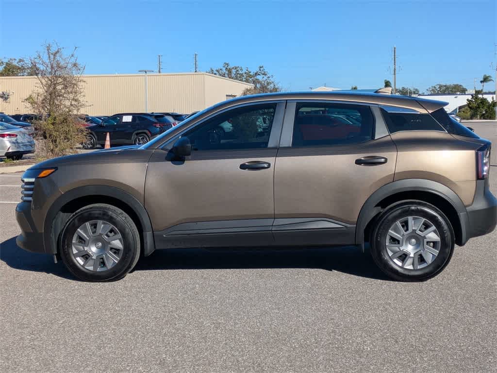 Thumbnail: 2025 Nissan Kicks - 2