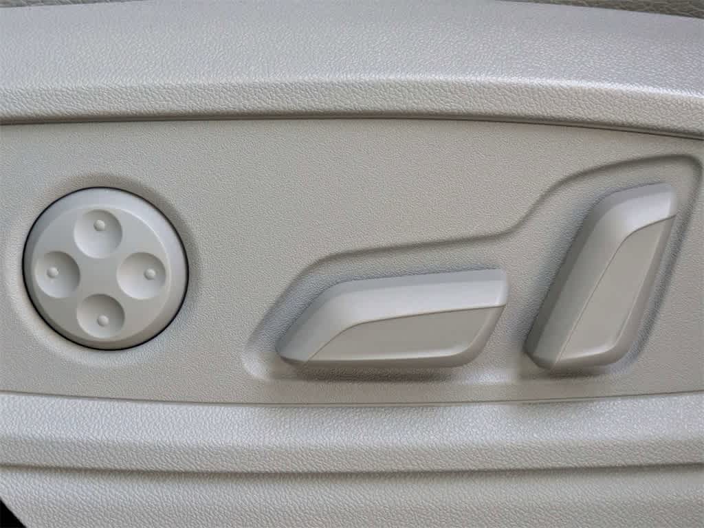 Thumbnail: 2018 Audi Q5 - 23