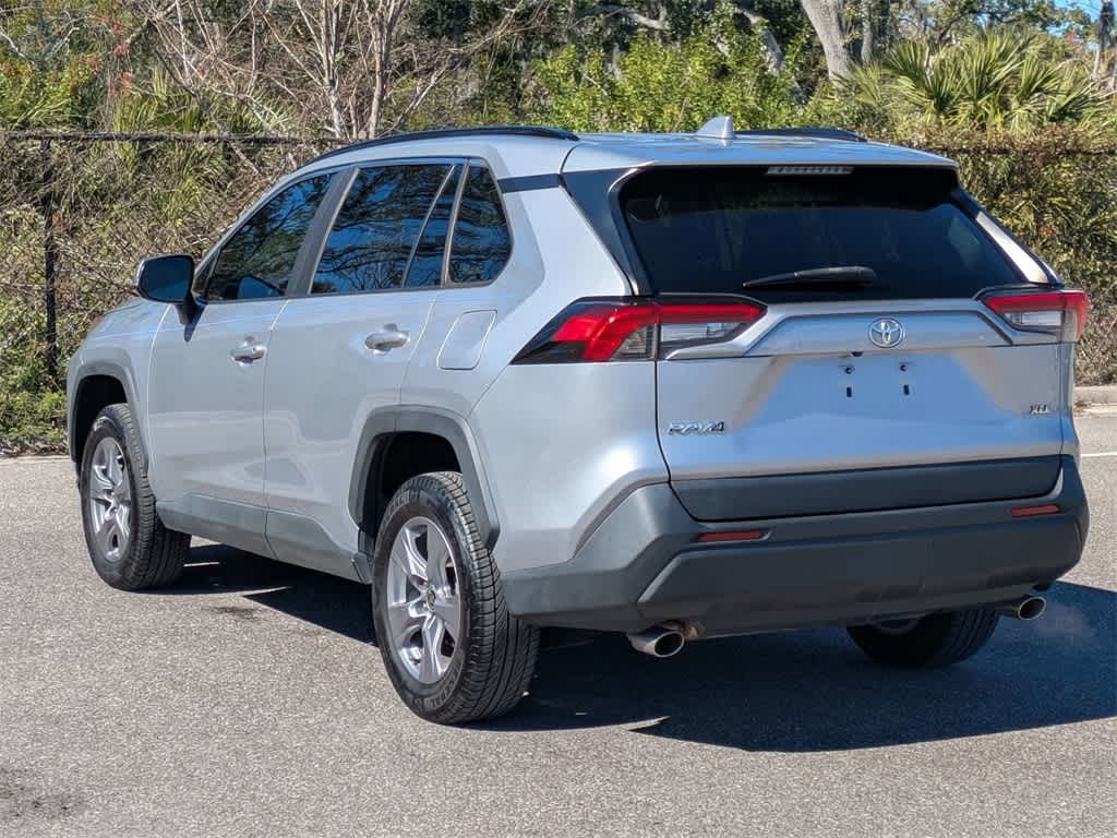 Thumbnail: 2022 Toyota RAV4 - 3