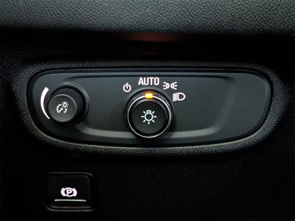 Thumbnail: 2018 GMC Terrain - 27