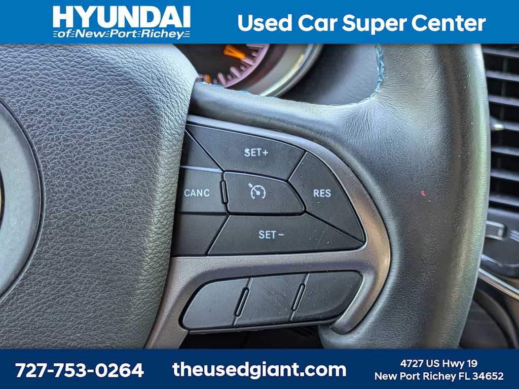 Thumbnail: 2019 Jeep Grand Cherokee - 34