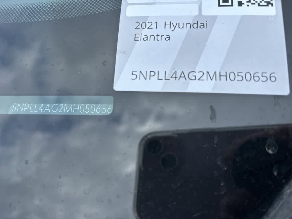 Thumbnail: 2021 Hyundai Elantra - 8
