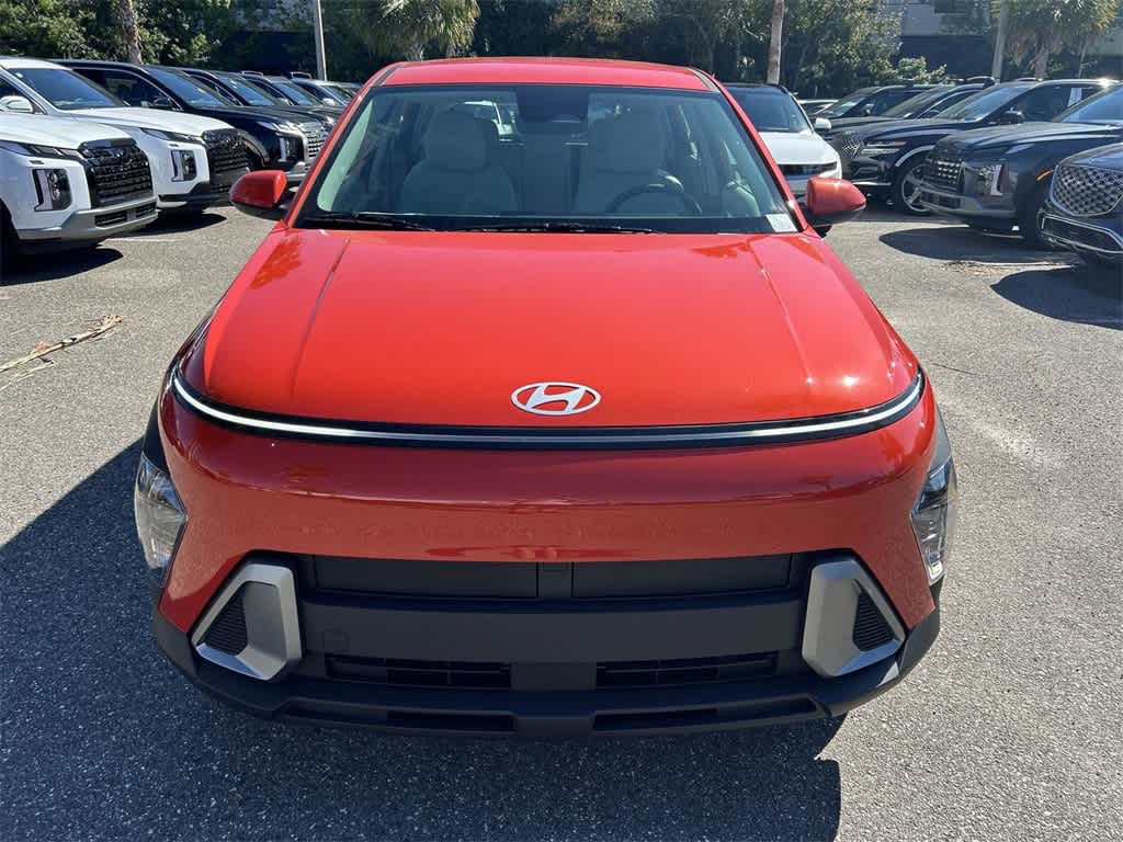 2025 Hyundai Kona SE 8
