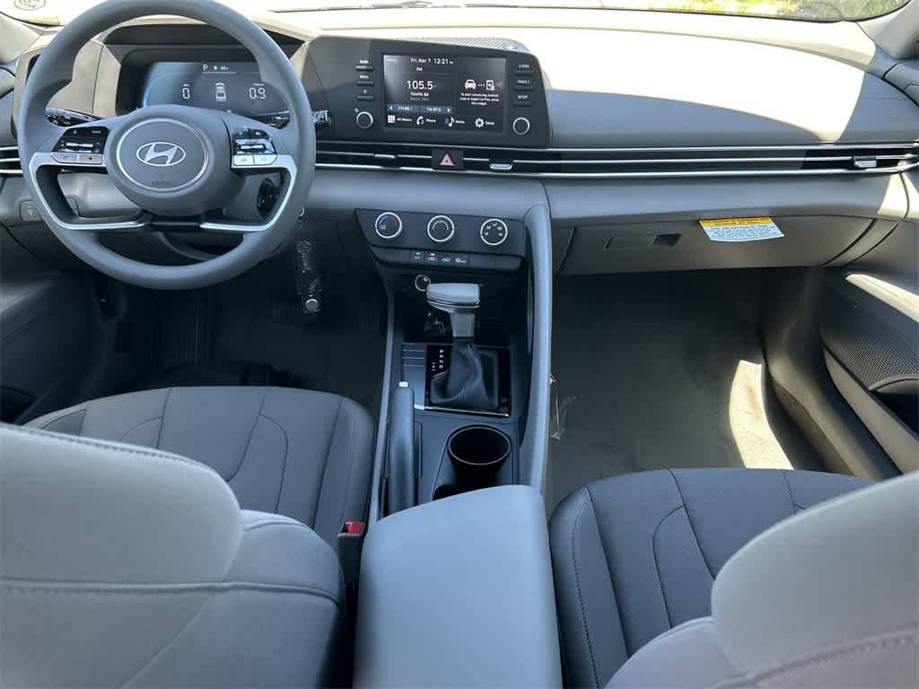 Thumbnail: 2025 Hyundai Elantra - 15