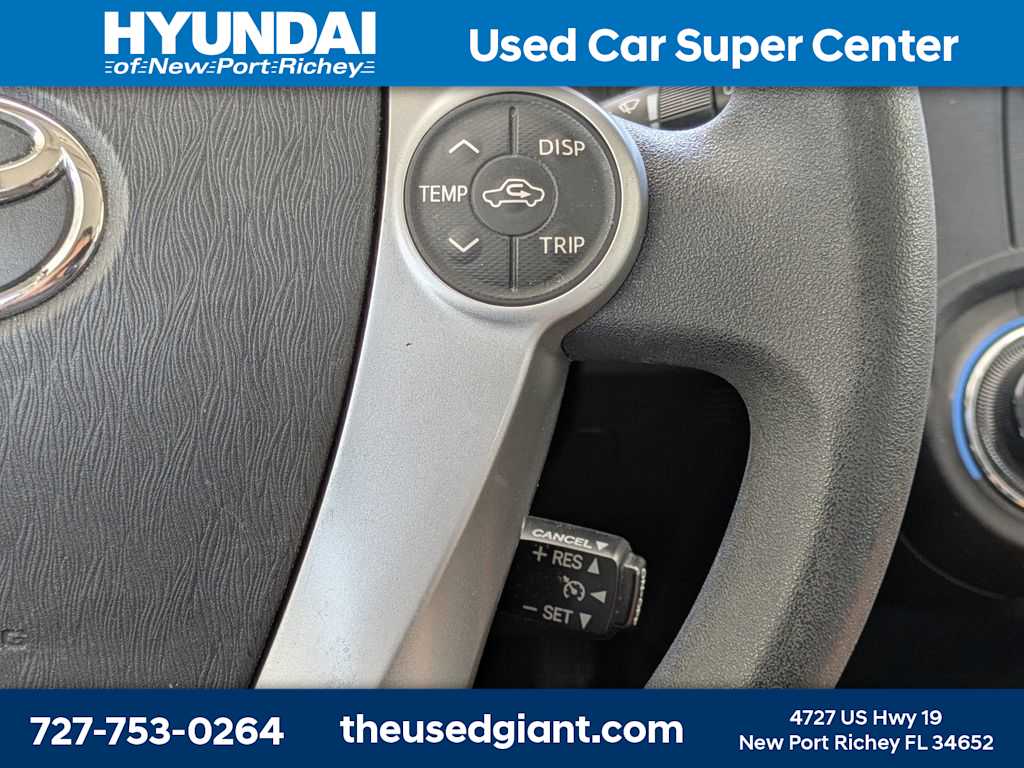 Thumbnail: 2012 Toyota Prius c - 27