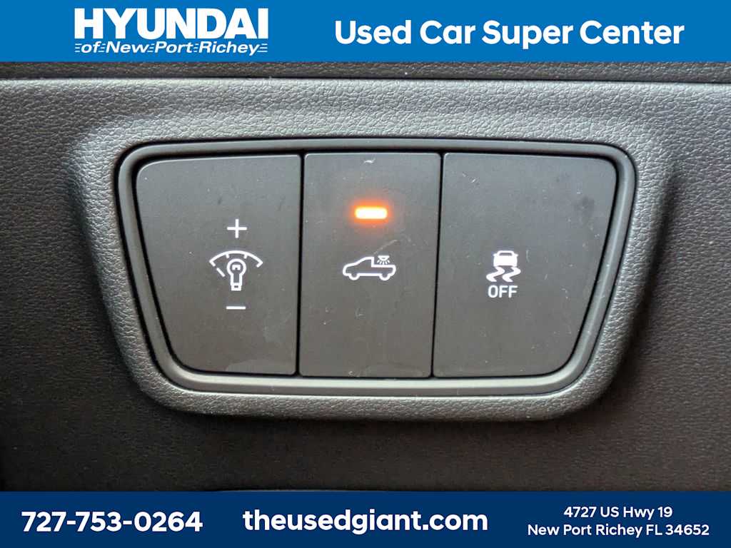 Thumbnail: 2023 Hyundai Santa Cruz - 24