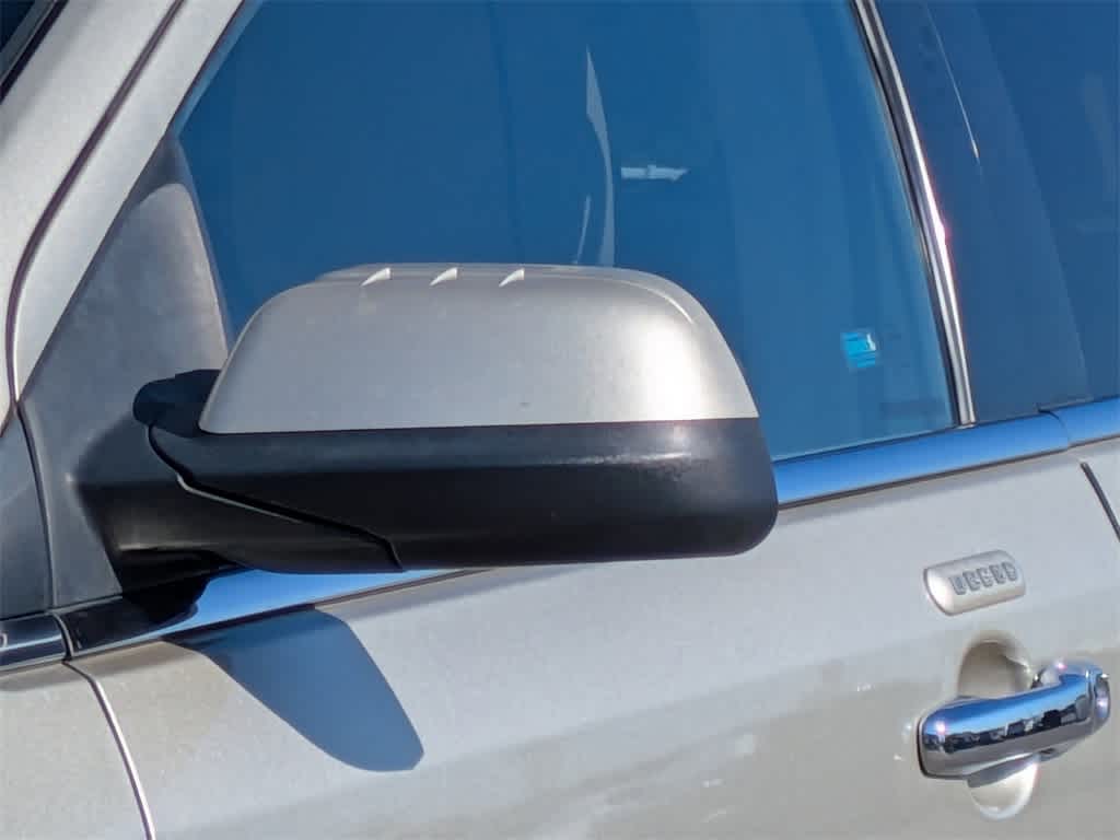 Thumbnail: 2011 Lincoln MKX - 11