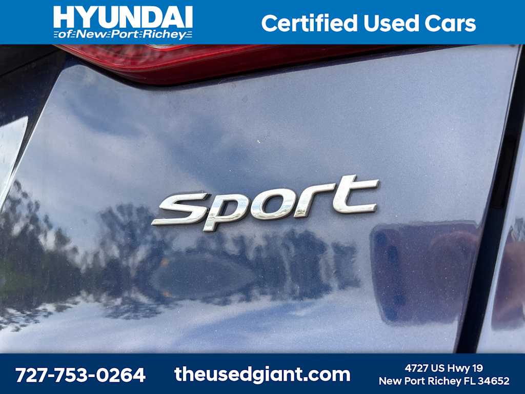 Thumbnail: 2018 Hyundai Santa Fe - 5