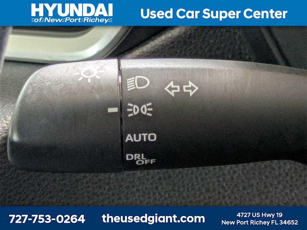 Thumbnail: 2025 Toyota Corolla - 30