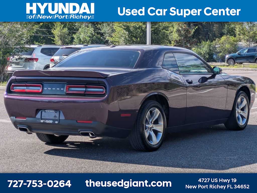 Thumbnail: 2022 Dodge Challenger - 5