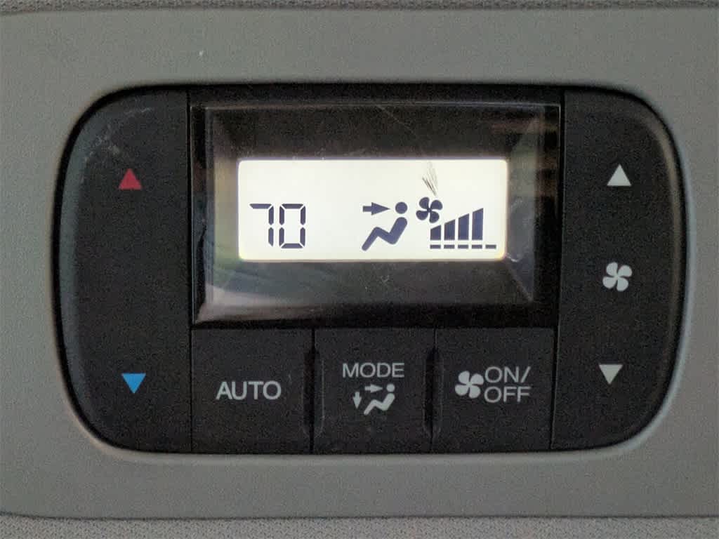 Thumbnail: 2018 Honda Odyssey - 17