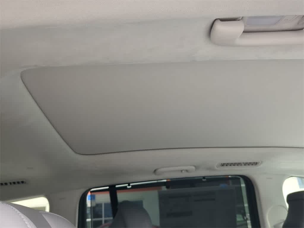 Thumbnail: 2026 Hyundai Ioniq - 22