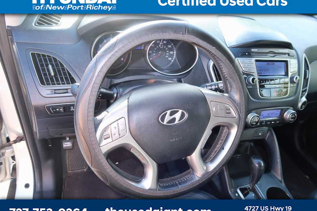 Thumbnail: 2011 Hyundai Tucson - 10
