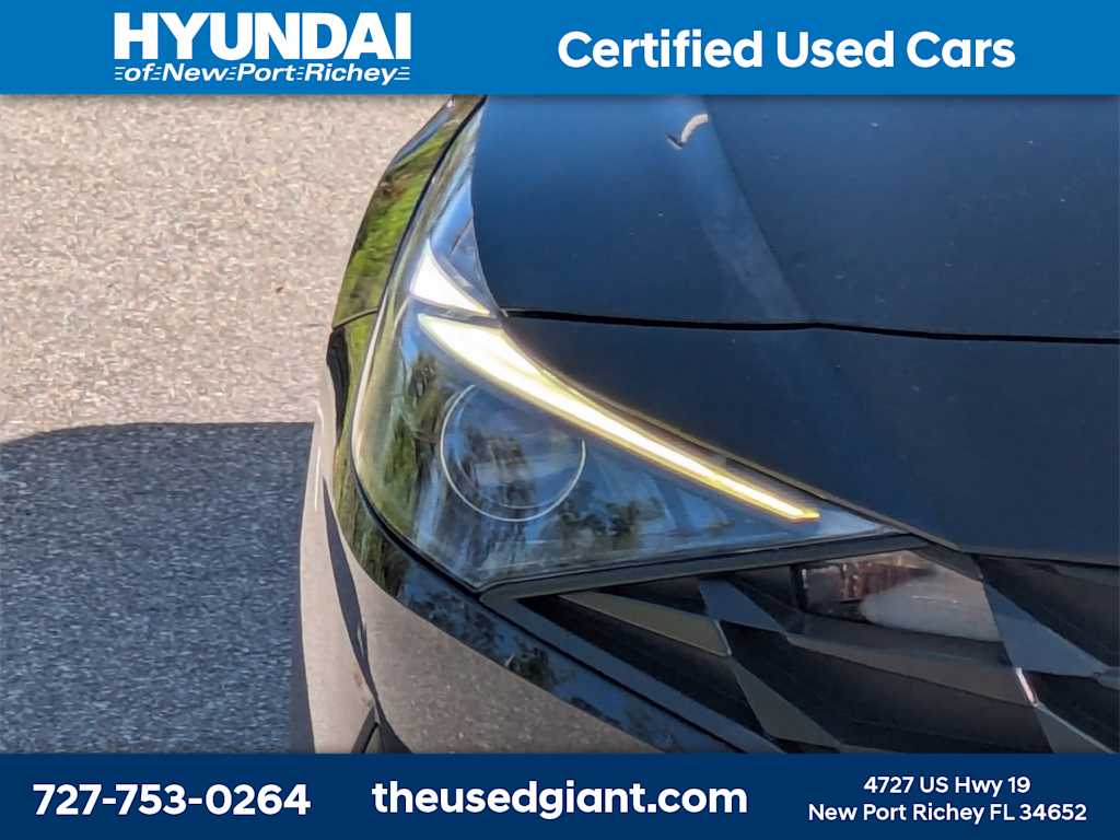 Thumbnail: 2023 Hyundai Elantra - 9