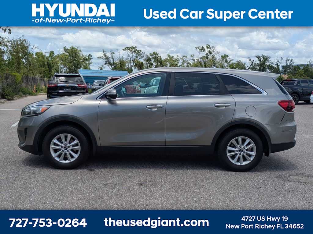 Thumbnail: 2019 Kia Sorento - 2