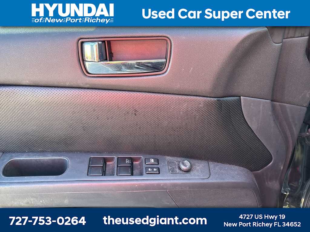 Thumbnail: 2010 Nissan Sentra - 10