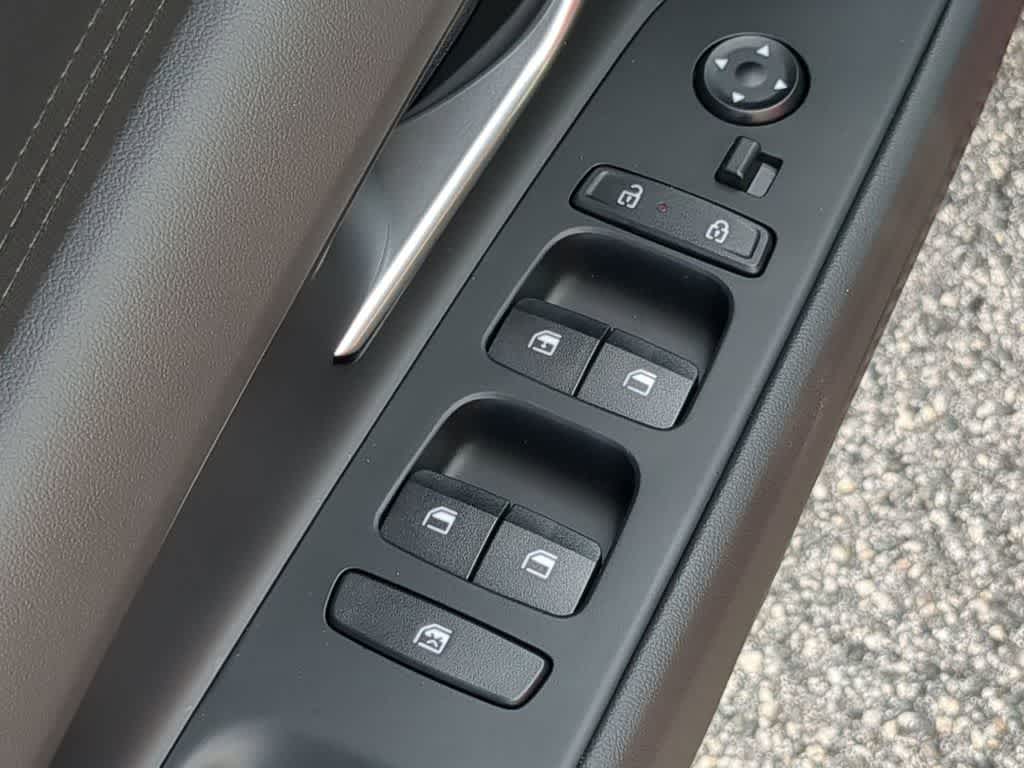 Thumbnail: 2026 Hyundai Elantra - 18