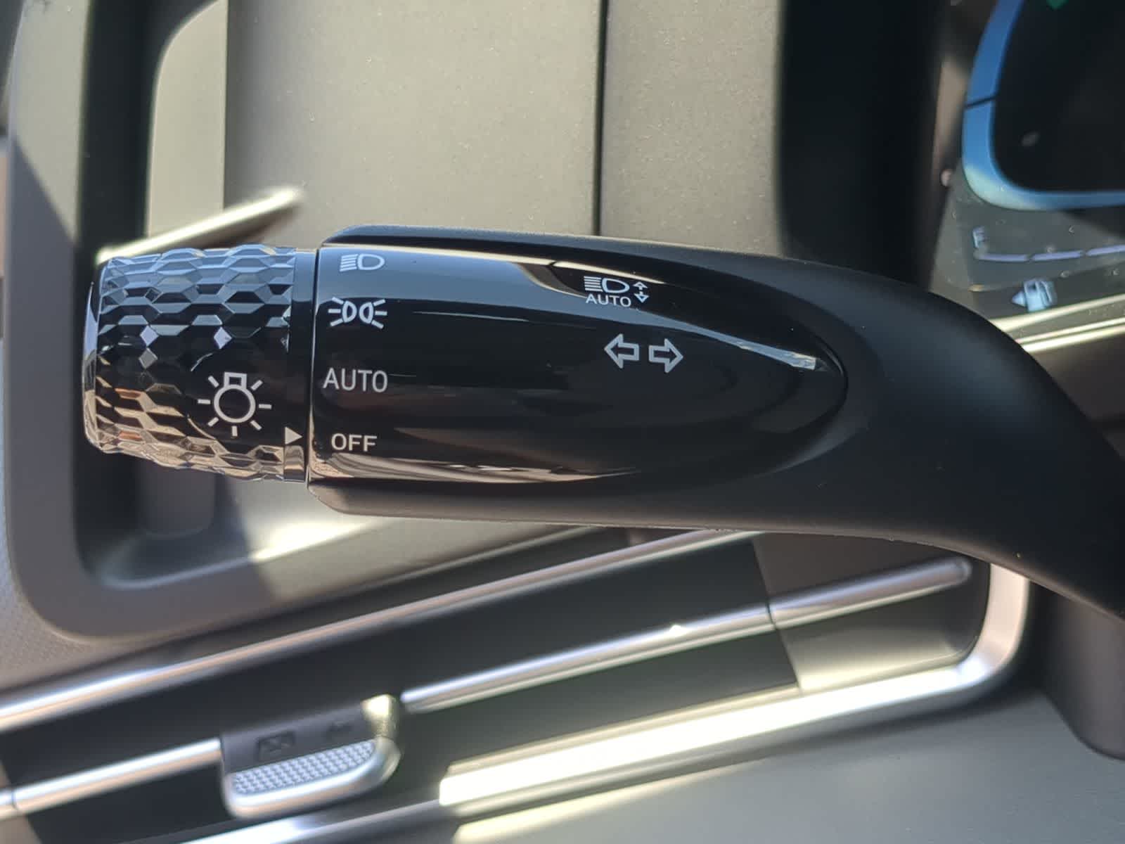 Thumbnail: 2025 Hyundai Elantra - 25