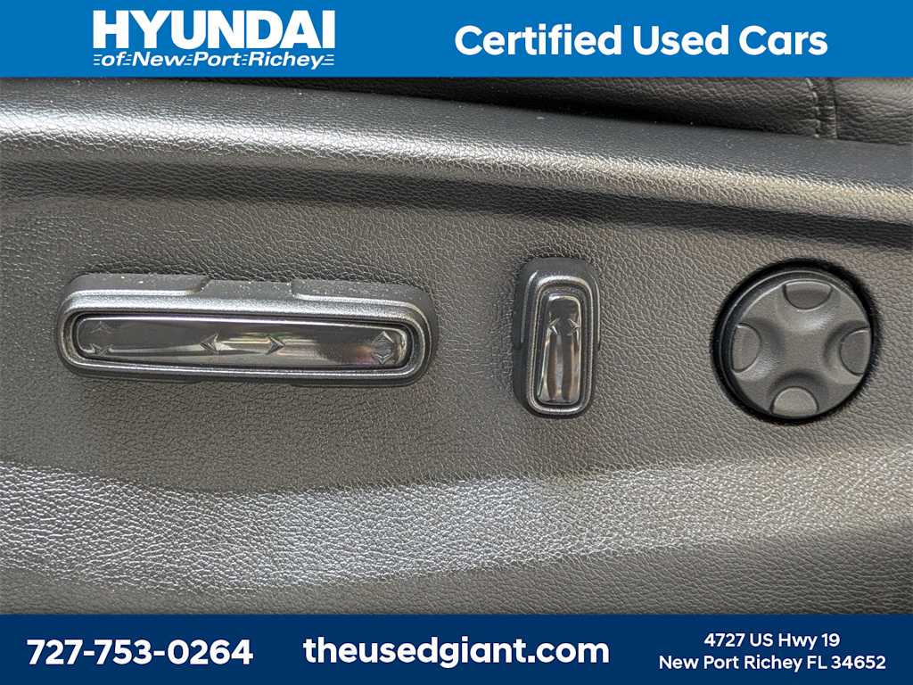 Thumbnail: 2020 Honda CR-V - 23