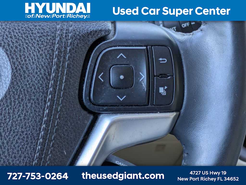 Thumbnail: 2016 Toyota Highlander - 36