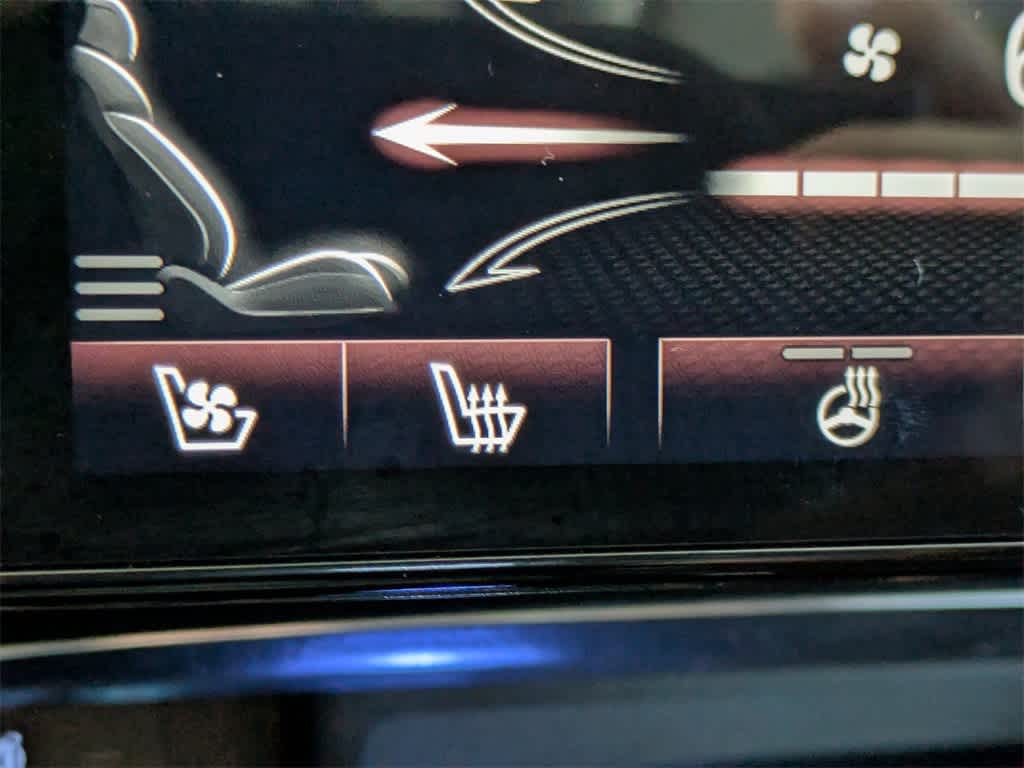 Thumbnail: 2021 Genesis GV80 - 30