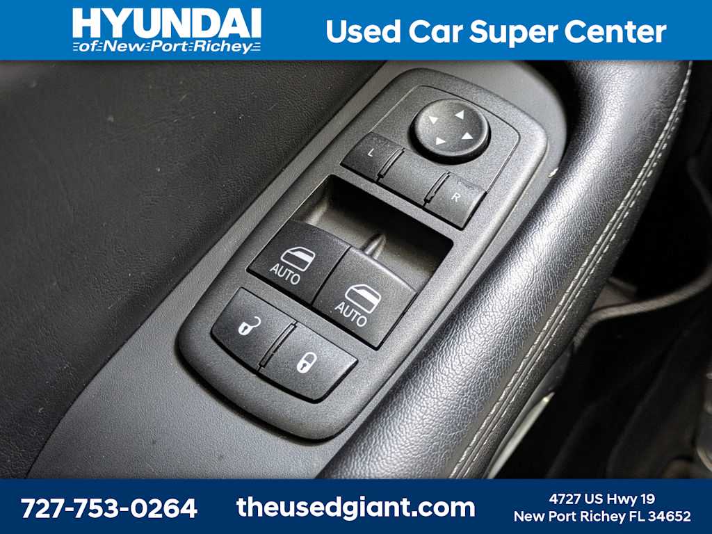 Thumbnail: 2022 Dodge Challenger - 34