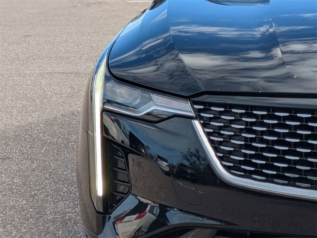 Thumbnail: 2021 Cadillac CT4 - 9