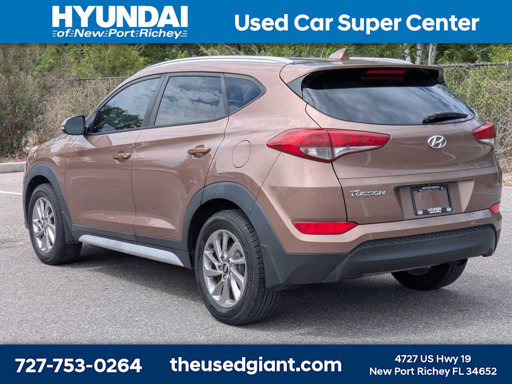 Thumbnail: 2017 Hyundai Tucson - 3