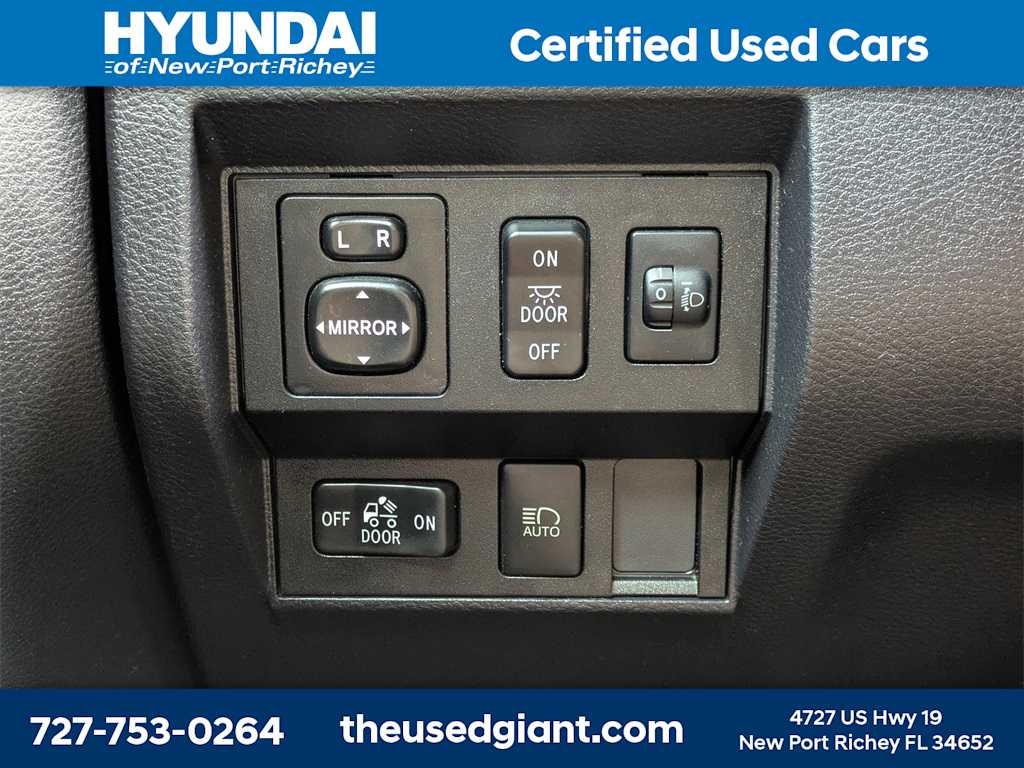 Thumbnail: 2019 Toyota Tundra - 24