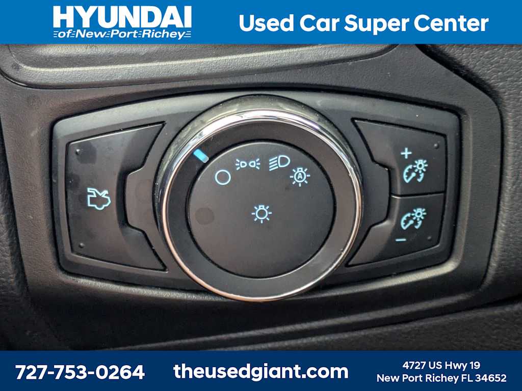 Thumbnail: 2014 Ford Focus - 24