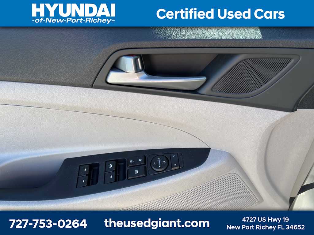 Thumbnail: 2017 Hyundai Tucson - 10
